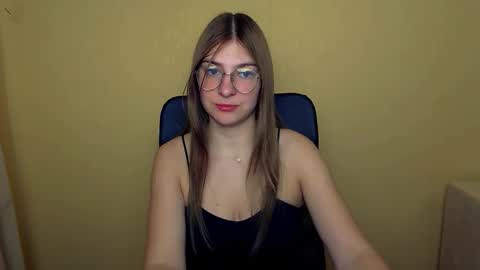 Snapshot of luna_lush_ chatting on October 2025 08:47:02 AM Luna online show from October 2025 08:47:02 AM