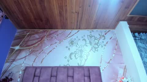 LUNA online show from September 2025 11:52:01 PM