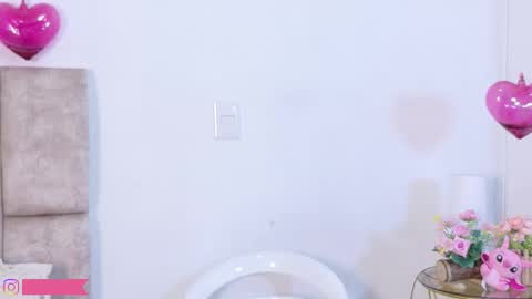   online show from December 2025 09:44:01 PM