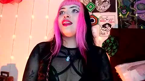 MISS LUNA  online show from January 2025 12:32:02 AM