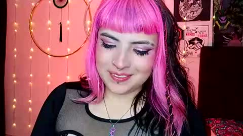 MISS LUNA  online show from January 2025 05:51:01 PM