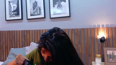 LUNA  online show from February 2026 12:59:02 PM