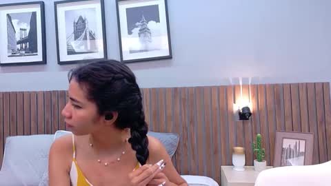 LUNA  online show from March 2026 12:31:01 PM