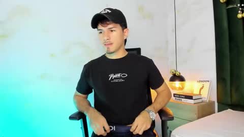 Luna Stanford online show from December 2025 07:52:01 PM