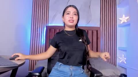 Luna  online show from October 2025 01:01:01 PM