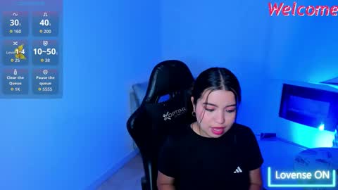 Luna  online show from January 2026 07:16:02 PM