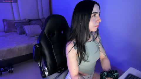 Snapshot of luna_tagliaferri chatting on June 2026 10:56:02 PM Luna online show from June 2026 10:56:02 PM