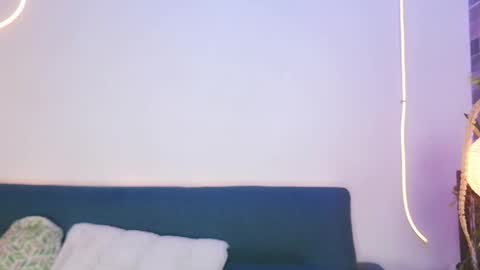 Snapshot of luna_valen chatting on April 2026 04:26:02 AM luna_valen online show from April 2026 04:26:02 AM