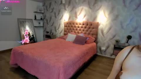 Snapshot of luna_volk chatting on September 2025 03:32:02 AM Luna online show from September 2025 03:32:02 AM