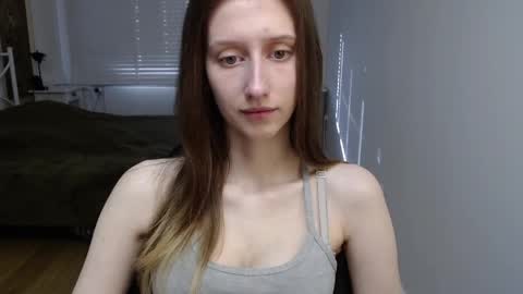 L U N A  online show from April 2026 06:05:02 AM