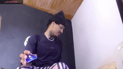 luna_y_anaconda online show from May 2026 01:06:01 PM