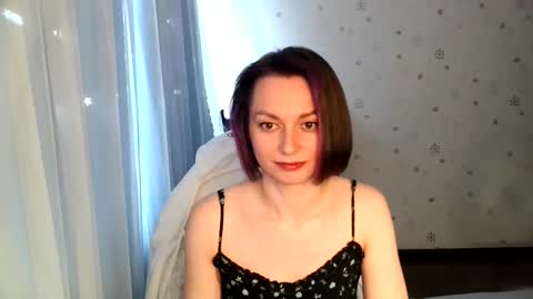 Snapshot of lunaa_bluee chatting on June 2026 04:55:01 PM lunaa_bluee online show from June 2026 04:55:01 PM