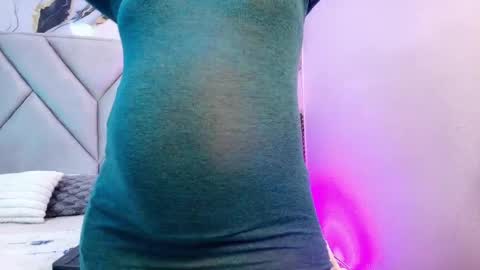 Lunaa rossee  online show from April 2026 07:32:01 PM