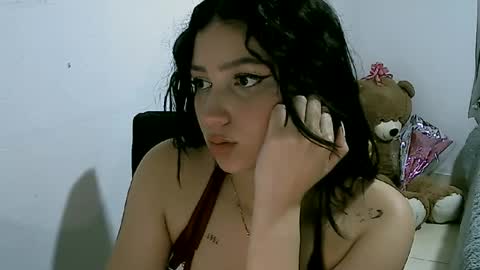 lunaa_sub online show from March 2025 06:22:02 PM