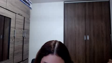 Snapshot of lunaa_sub chatting on July 2026 07:40:02 PM lunaa_sub online show from July 2026 07:40:02 PM