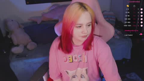 Snapshot of lunaali chatting on June 2026 03:25:02 PM Li online show from June 2026 03:25:02 PM