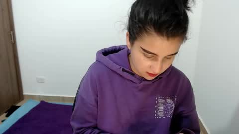 Snapshot of lunadaddy33 chatting on December 2024 10:36:02 PM My name is luna Lovense is active my orgasms in your hands Give me more pleasure and make me cum PVT IS OPEN online show from December 2024 10:36:02 PM