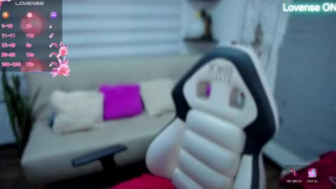 Luna online show from April 2026 01:45:01 AM