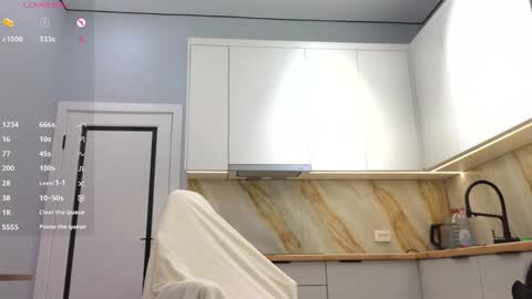 Luna online show from April 2026 01:21:01 AM