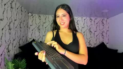 Lunalia online show from May 2026 05:25:01 AM