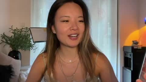 Luna online show from March 2026 04:51:01 AM