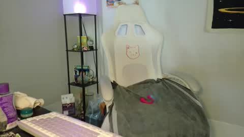  Luna Love  online show from March 2026 05:51:02 PM