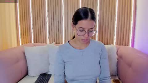 Snapshot of lunamillers_ chatting on July 2026 04:29:02 AM lunamillers_ online show from July 2026 04:29:02 AM