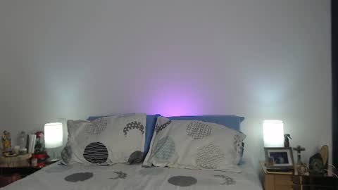 Snapshot of lunamyers_ chatting on June 2026 12:11:01 AM L U N A online show from June 2026 12:11:01 AM