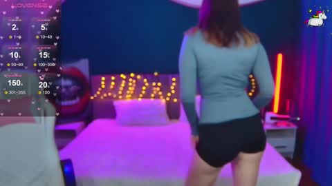 Luna online show from March 2026 12:18:01 PM