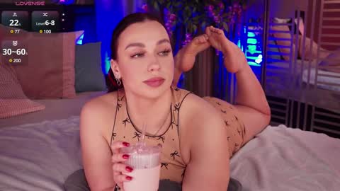 Luna  next streams Mon Fri Sat Sun 8pm-5am gmt0 online show from January 2025 03:01:01 AM