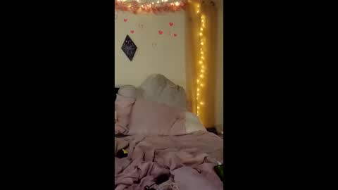 lunanova4 online show from January 2026 02:35:02 AM