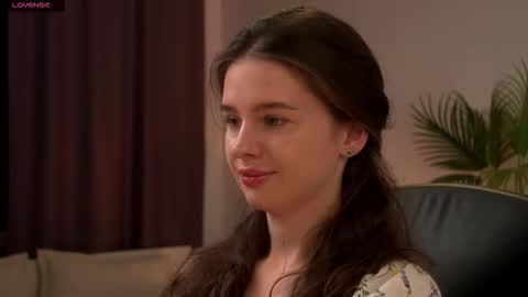 lunaolivia_ online show from September 2025 01:16:02 PM