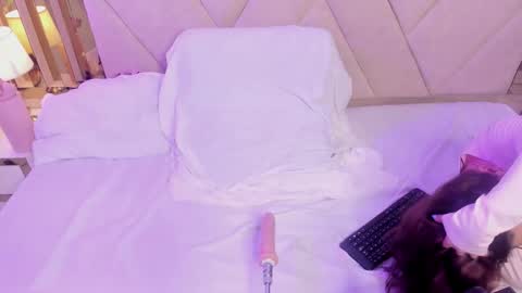 Luna online show from March 2026 05:47:02 AM