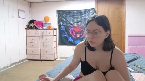 Snapshot of lunaquinn45 chatting on December 2024 02:35:01 AM lunaquinn45 online show from December 2024 02:35:01 AM