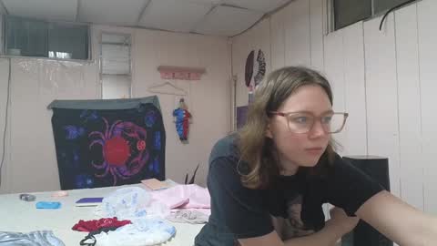 Snapshot of lunaquinn45 chatting on January 2025 12:27:02 AM lunaquinn45 online show from January 2025 12:27:02 AM