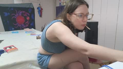 Snapshot of lunaquinn45 chatting on February 2025 12:18:01 AM lunaquinn45 online show from February 2025 12:18:01 AM