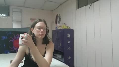 Snapshot of lunaquinn45 chatting on February 2025 01:09:01 AM lunaquinn45 online show from February 2025 01:09:01 AM