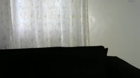 Snapshot of lunar_chocolate000 chatting on June 2026 06:38:01 AM Smiley online show from June 2026 06:38:01 AM