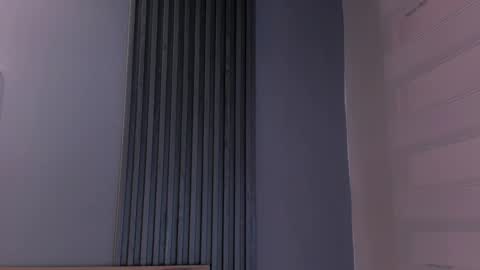 Luna  online show from November 2025 01:37:02 PM