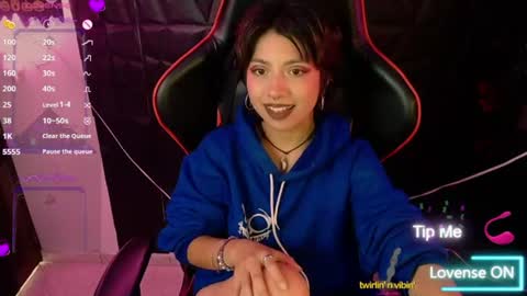 lunarichy online show from July 2026 08:37:01 PM