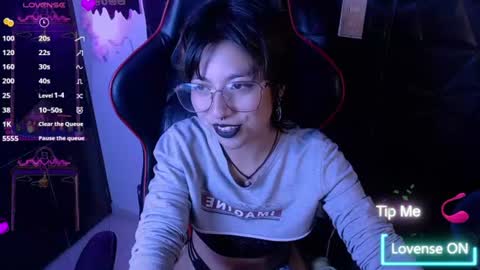 lunarichy online show from July 2026 06:06:01 AM