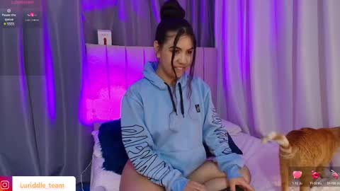  Luna  online show from March 2025 03:57:01 AM