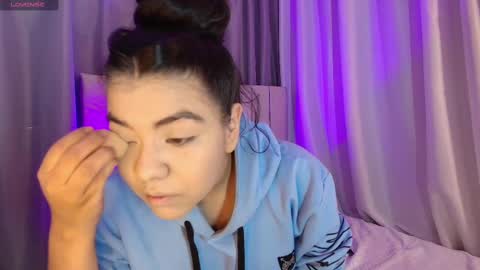  Luna  online show from March 2025 07:06:01 PM