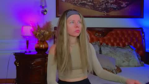 Luna Rishi online show from January 2026 06:08:01 AM