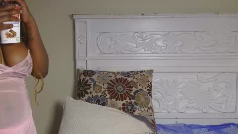 Luxee online show from March 2026 08:32:01 PM