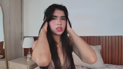 Luna Rousse online show from April 2026 03:18:01 AM