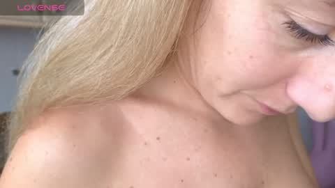  Luna online show from April 2026 01:14:01 PM