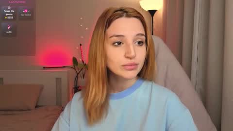 Kate online show from October 2025 04:19:01 PM