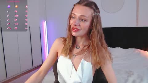 LunaticaBae online show from April 2026 02:49:02 AM