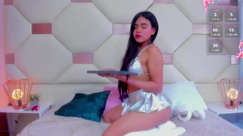 Snapshot of lunatoledo chatting on September 2025 01:34:02 PM Luna Toledo online show from September 2025 01:34:02 PM